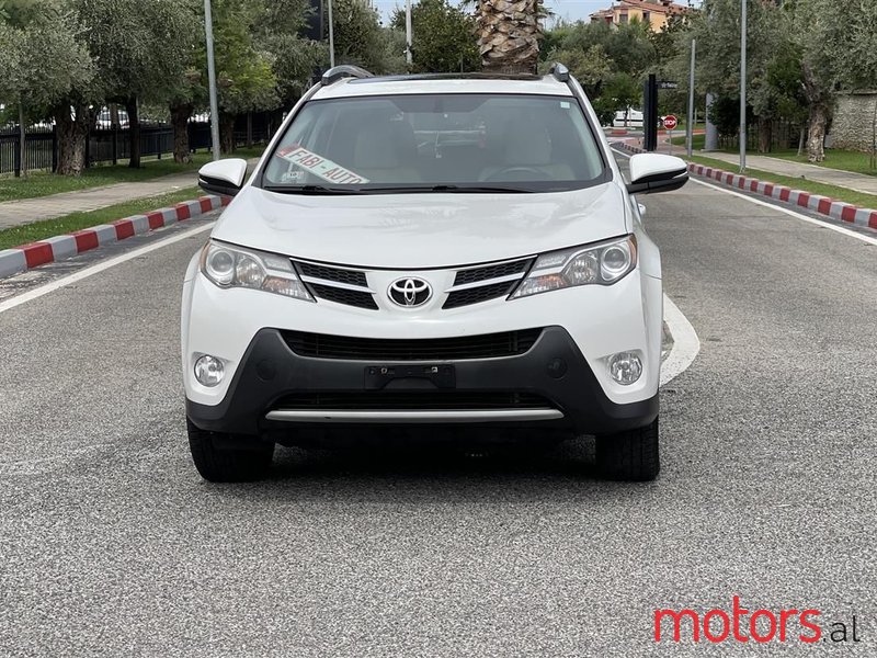 2013' Toyota RAV4 photo #3