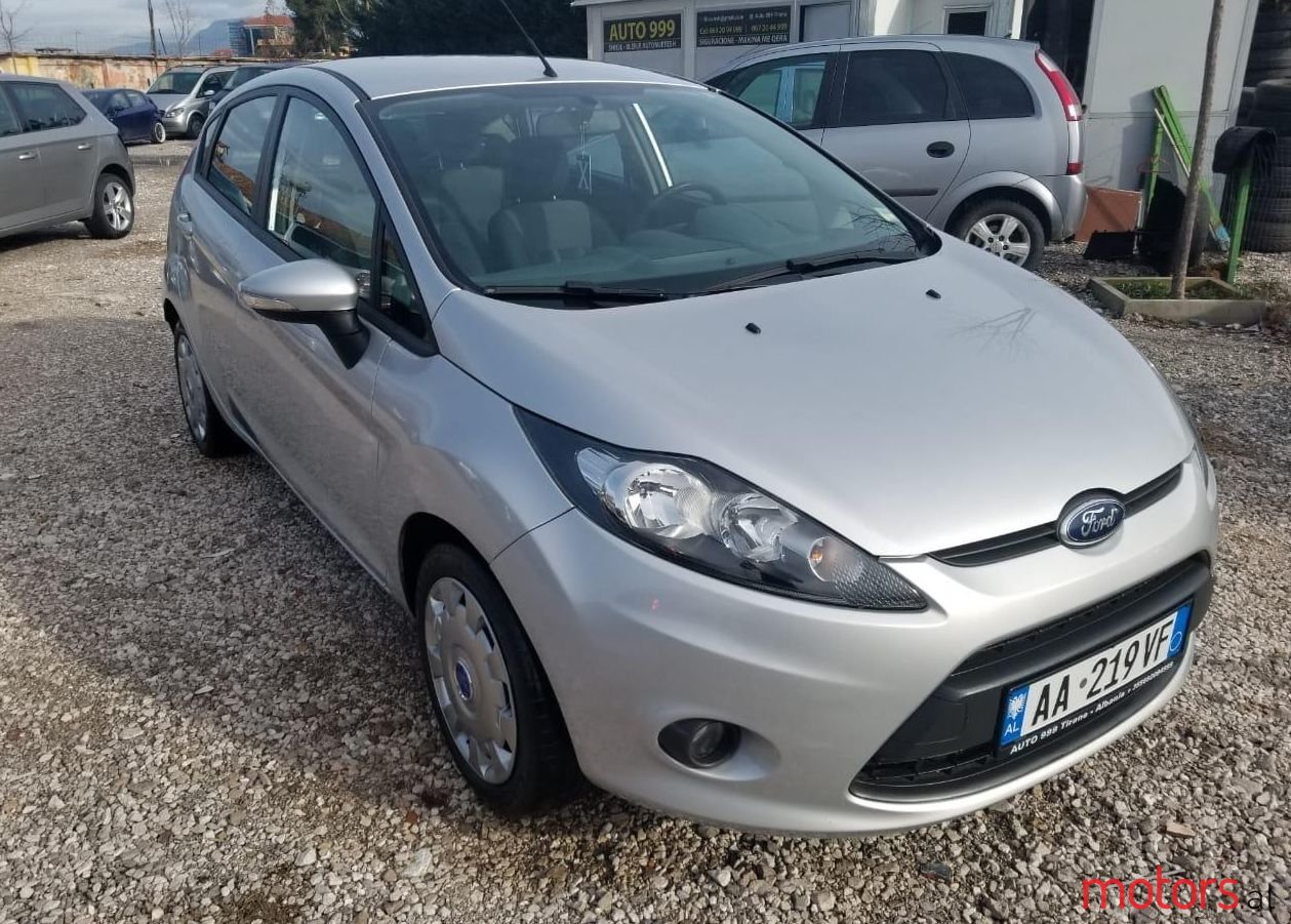 2010' Ford Fiesta photo #1