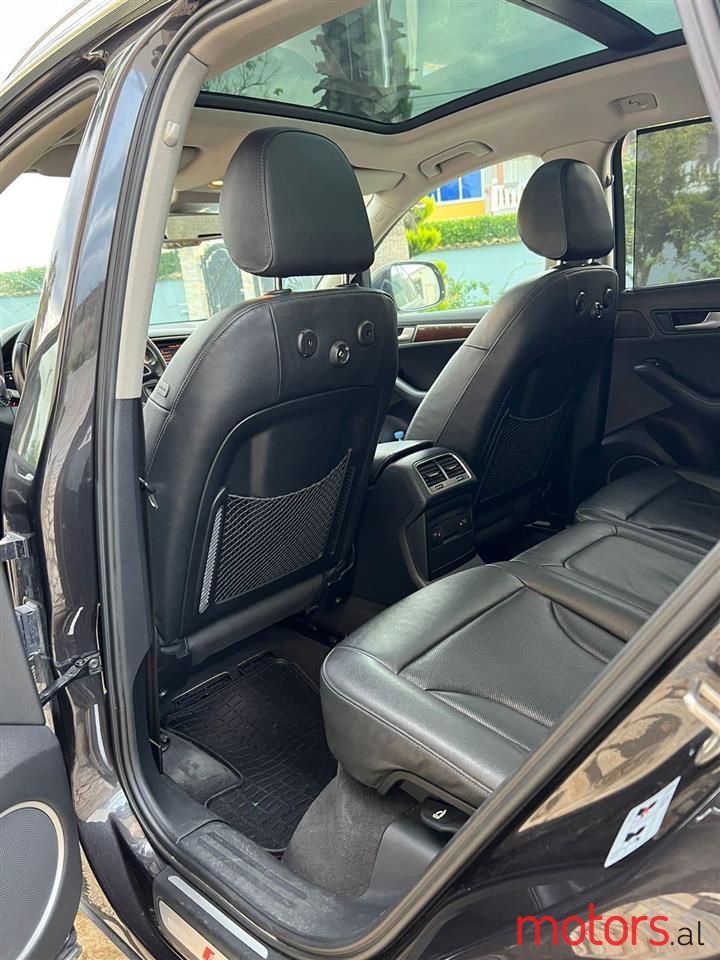 2012' Audi Q5 photo #2