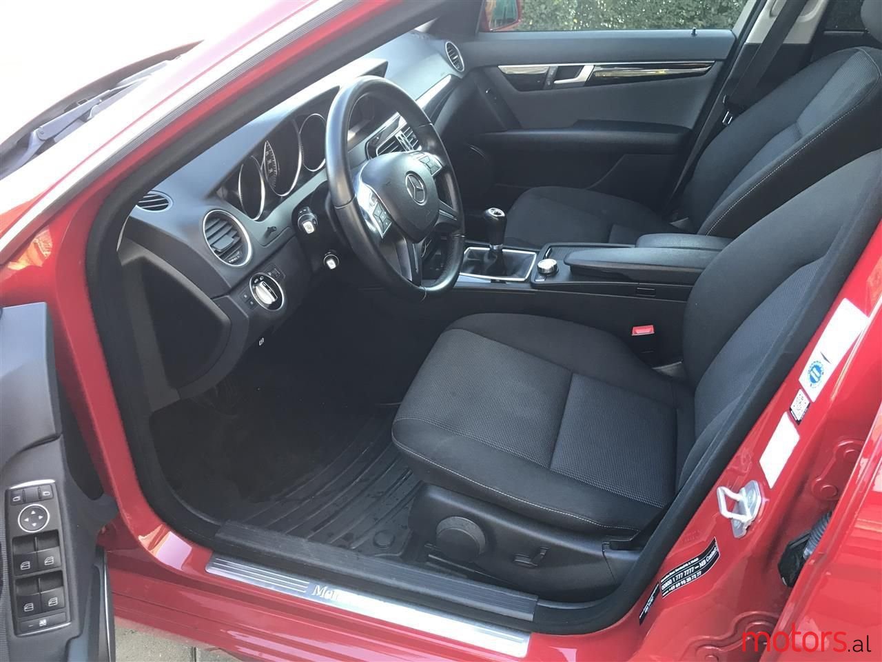 2013' Mercedes-Benz C 200 photo #3