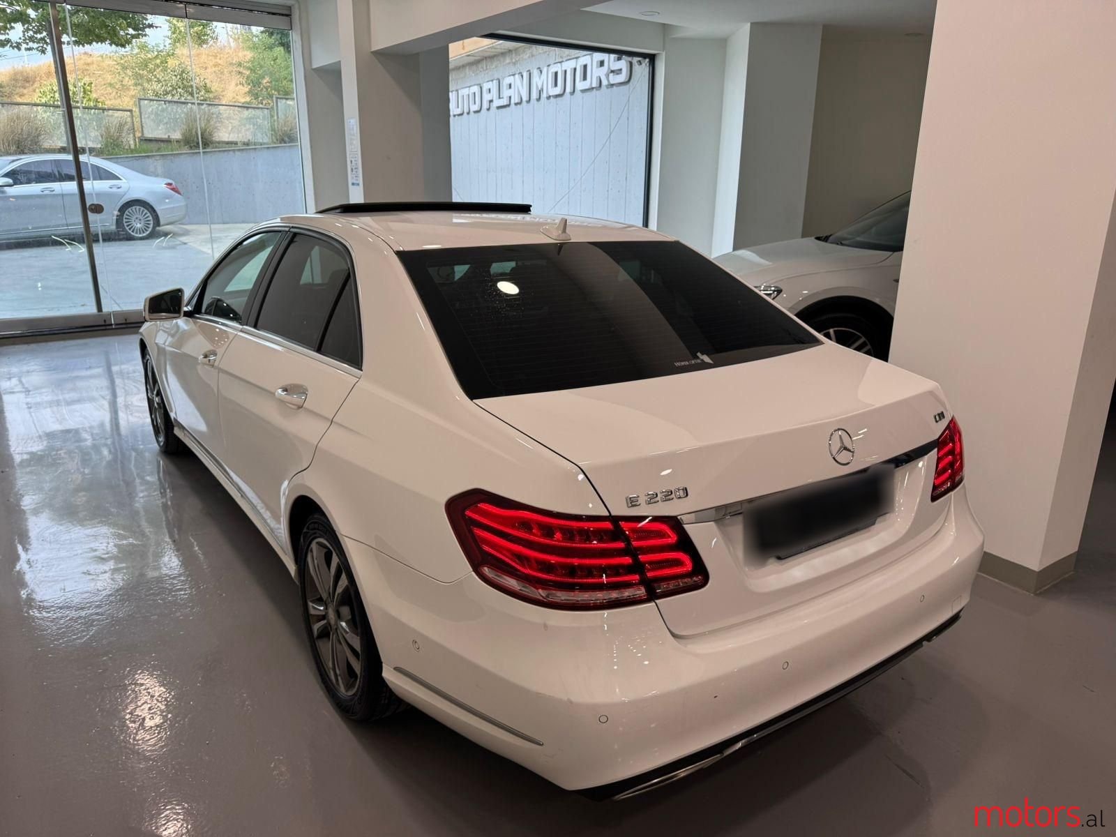 2014' Mercedes-Benz E 220 photo #6