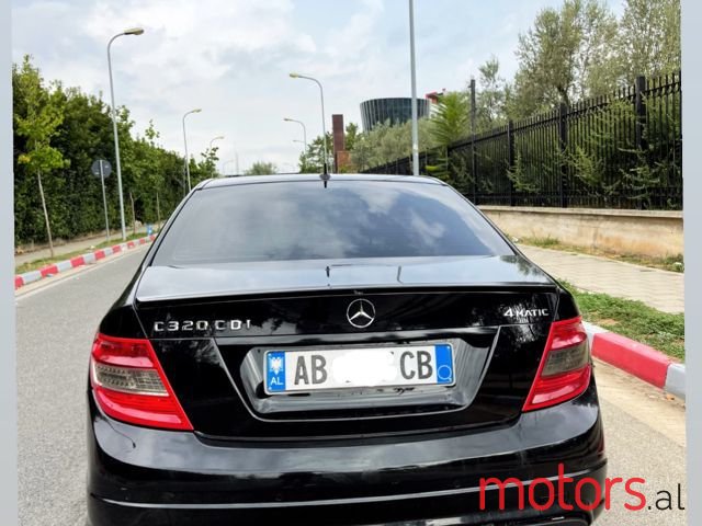 2008' Mercedes-Benz 320 photo #4