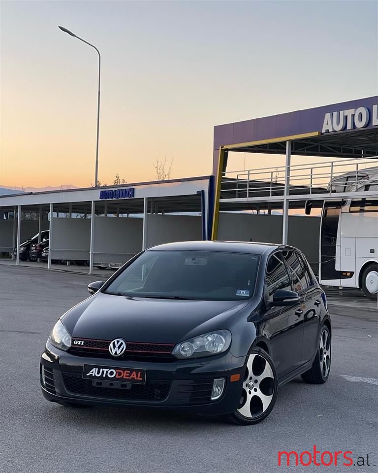 2013' Volkswagen Golf photo #1