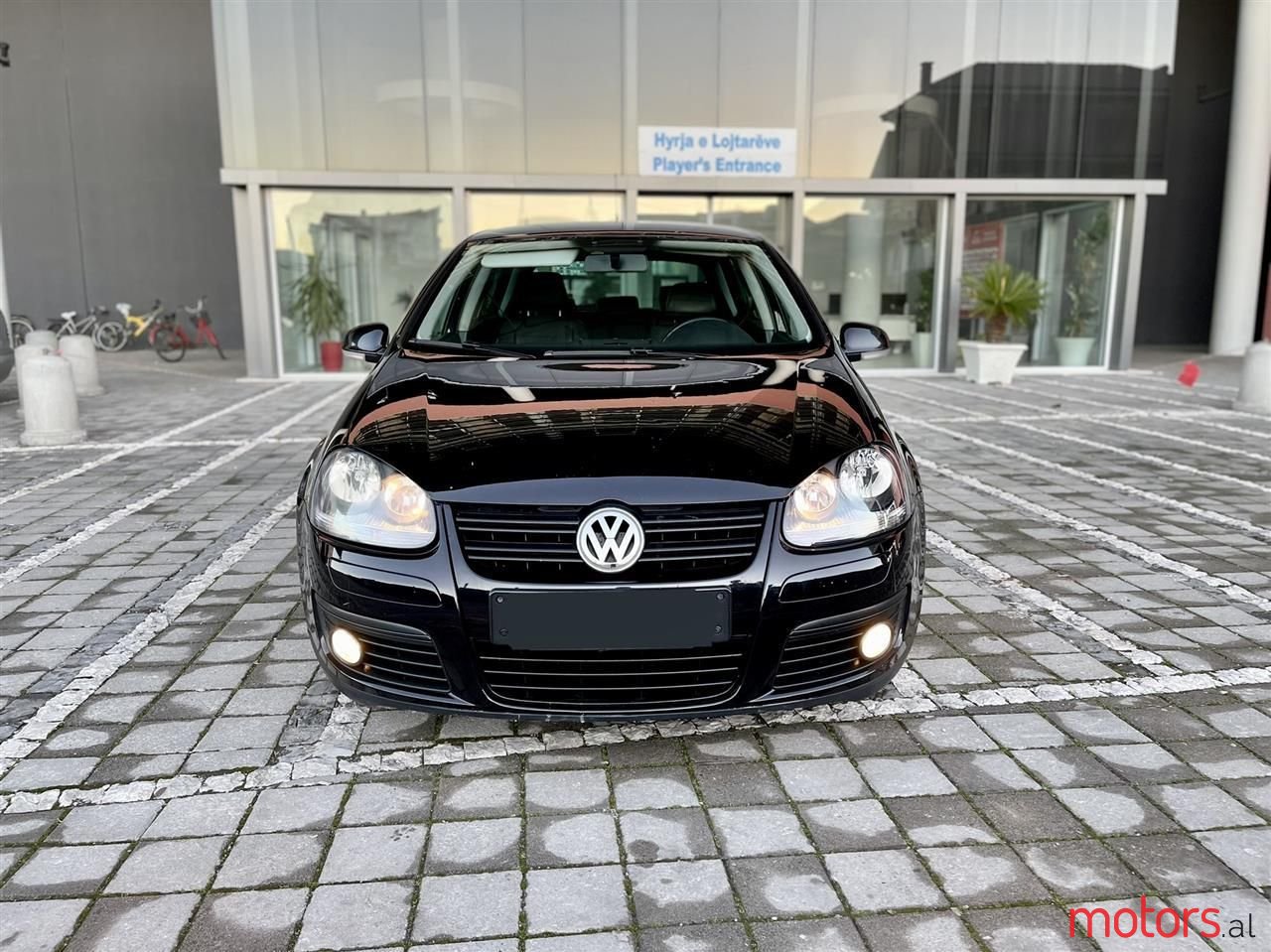 2008' Volkswagen Golf photo #1
