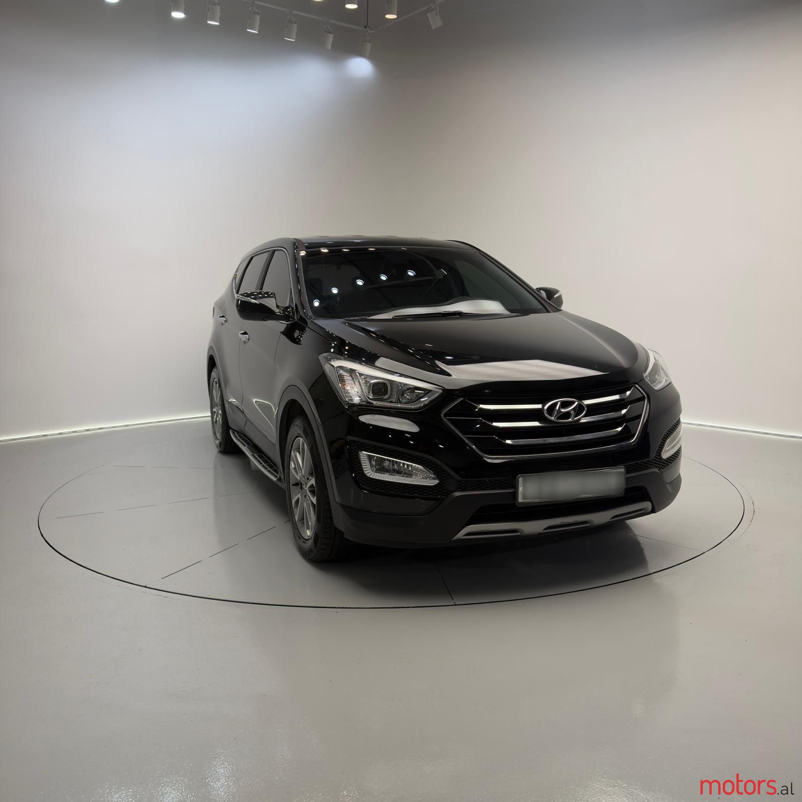 2013' Hyundai Santa Fe photo #2