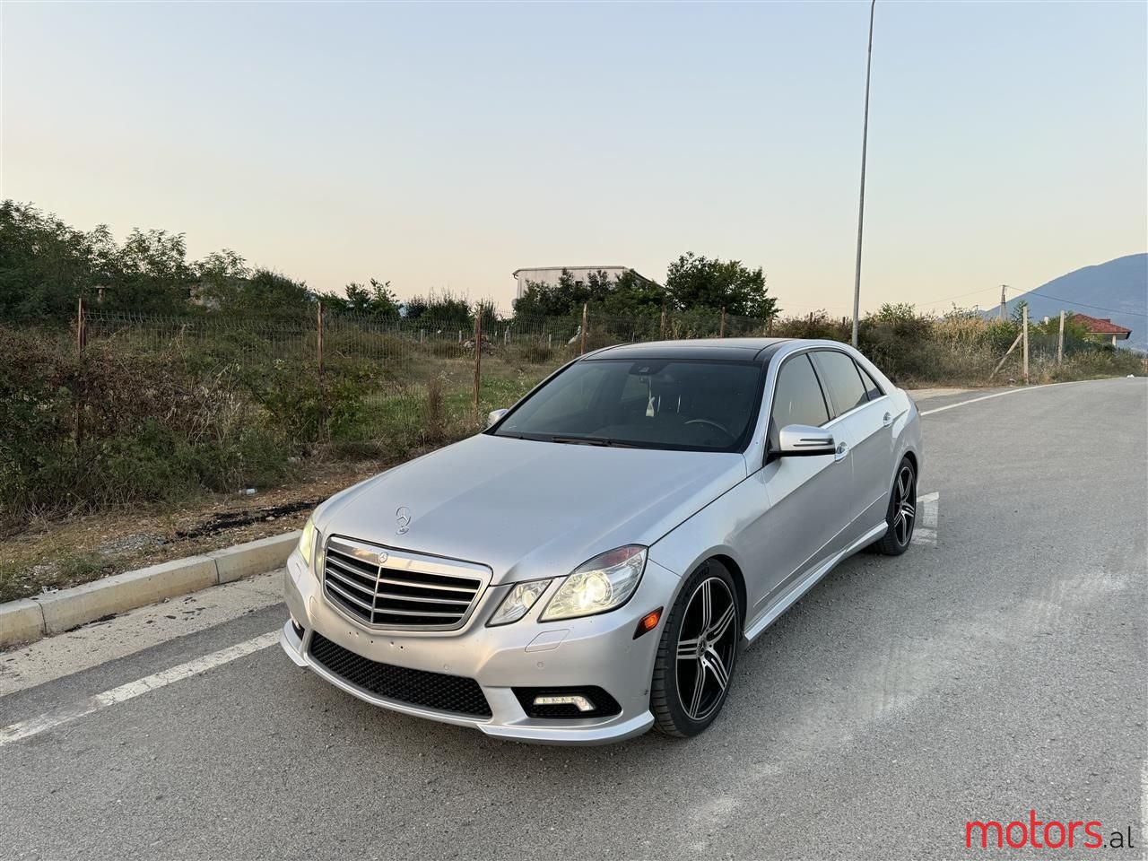 2010' Mercedes-Benz E 350 photo #1