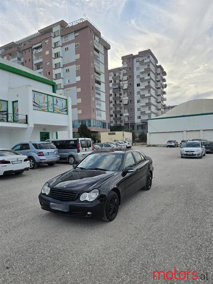 2006' Mercedes-Benz C 220 photo #1