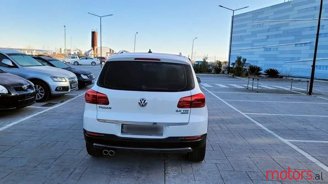 2013' Volkswagen Tiguan photo #3