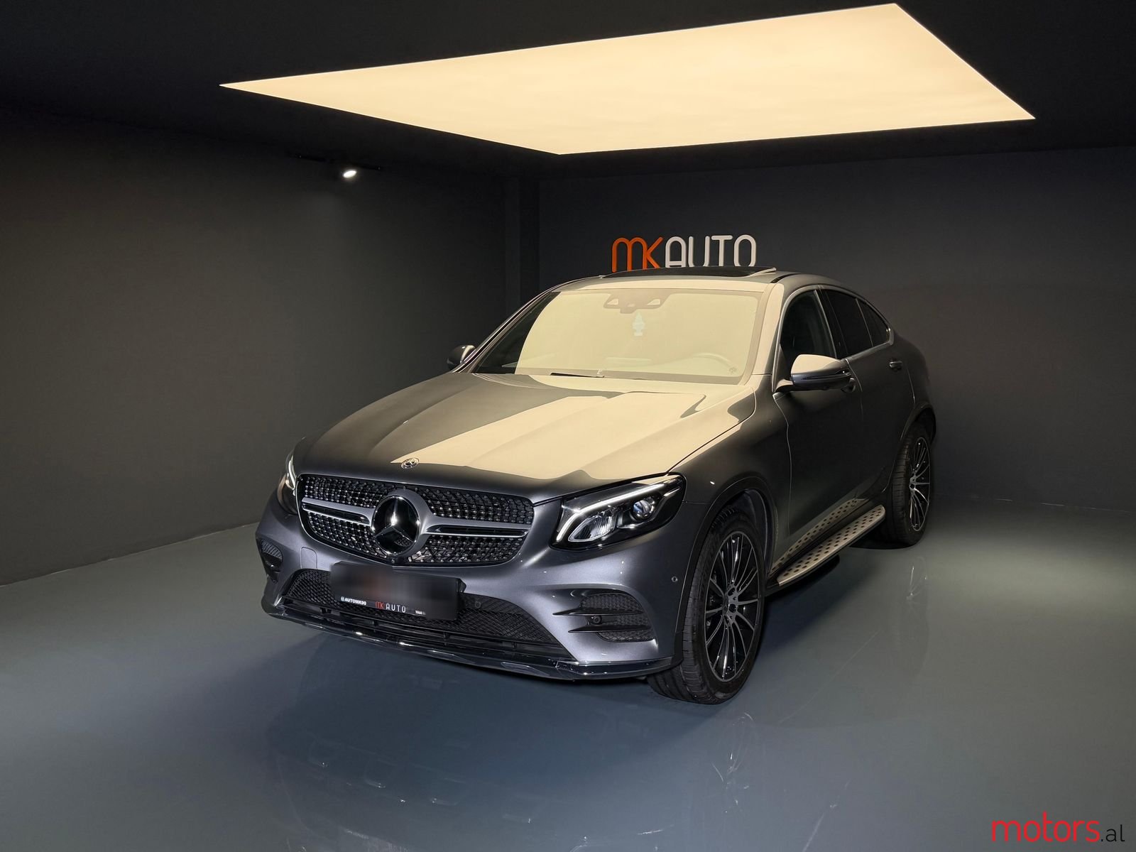 2017' Mercedes-Benz GLC 220 photo #4