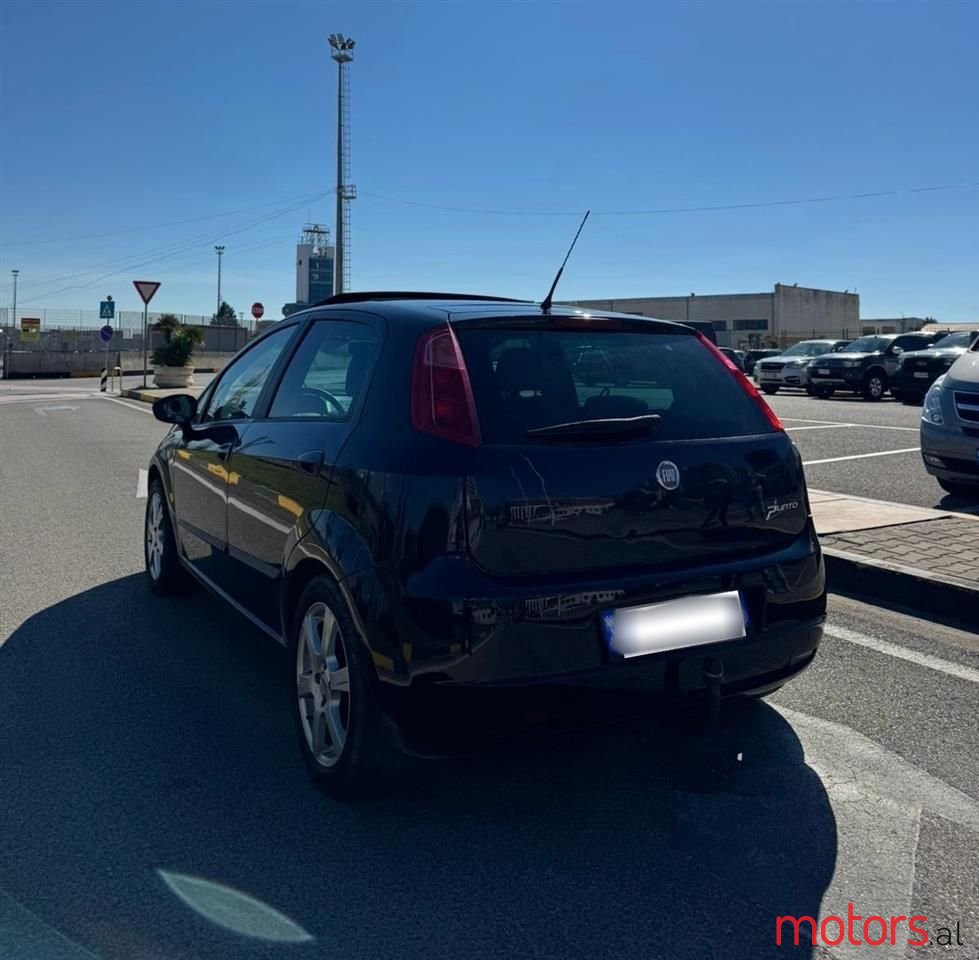 2009' Fiat Grande Punto photo #6