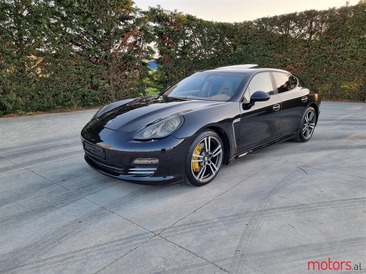 2011' Porsche Panamera photo #1