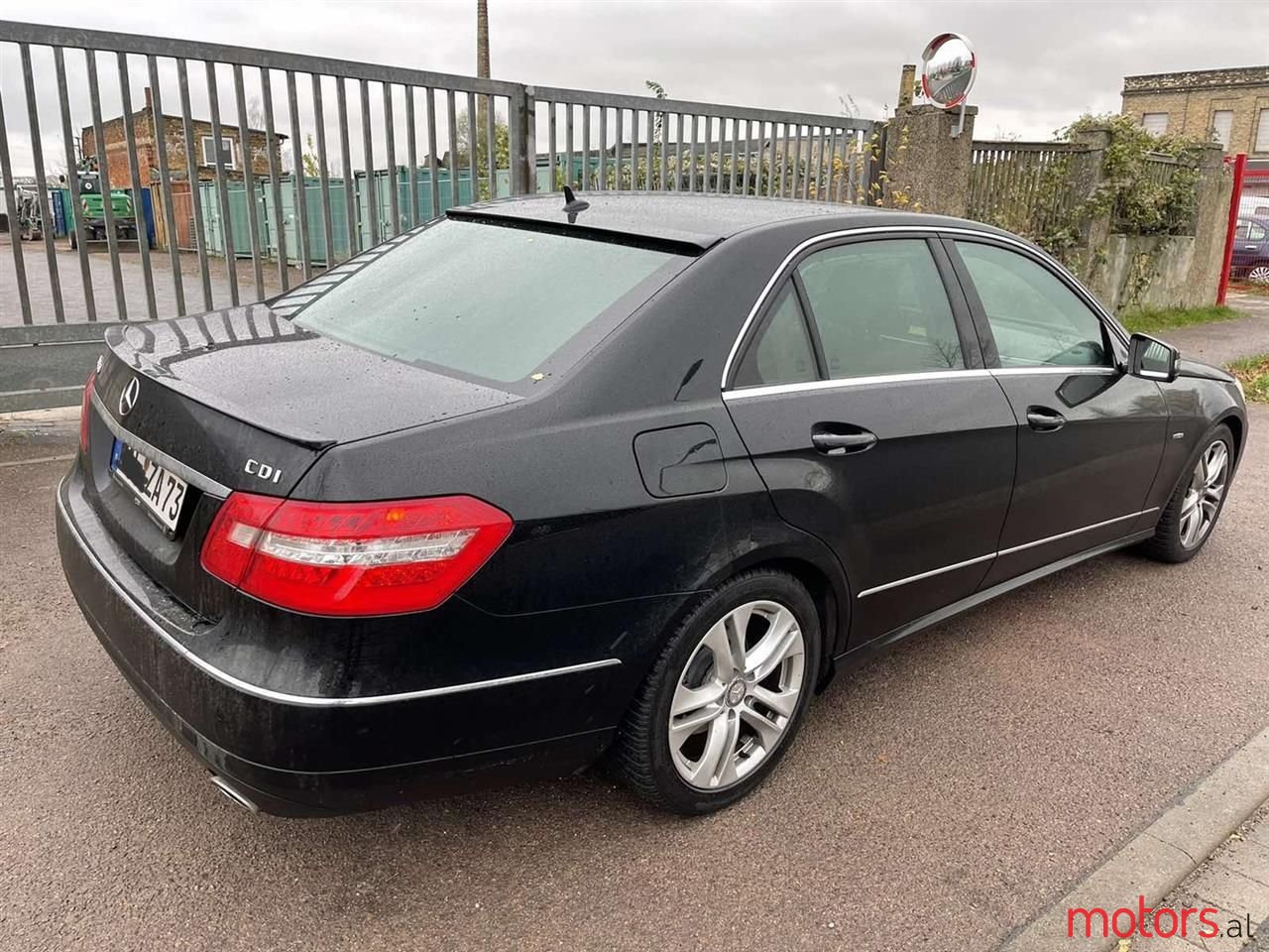 2009' Mercedes-Benz 350 photo #5