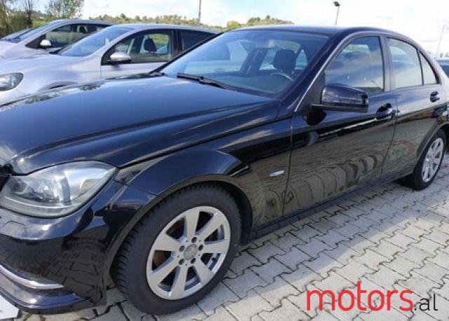 2011' Mercedes-Benz C-Class photo #1