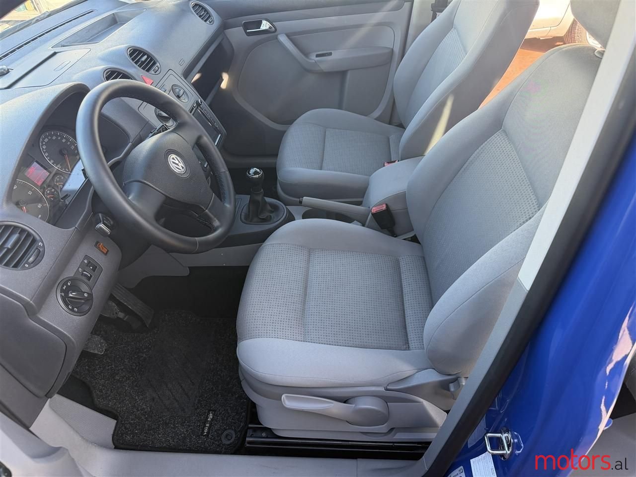 2008' Volkswagen Caddy photo #4