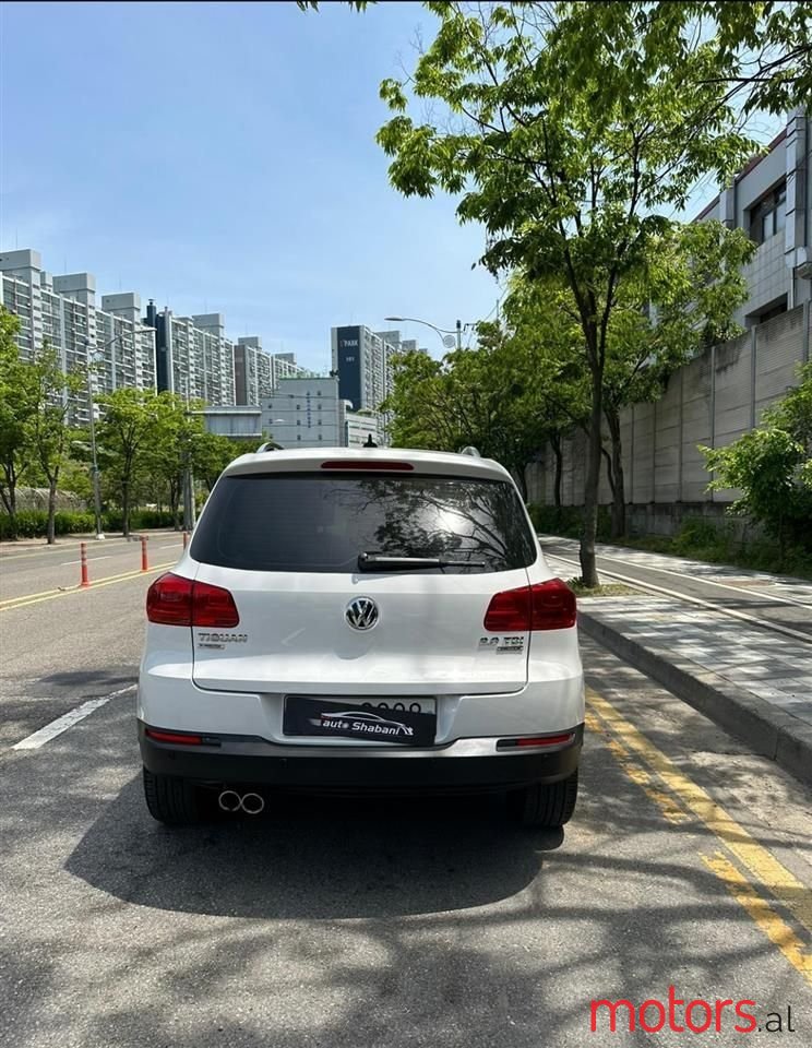 2014' Volkswagen Tiguan photo #4