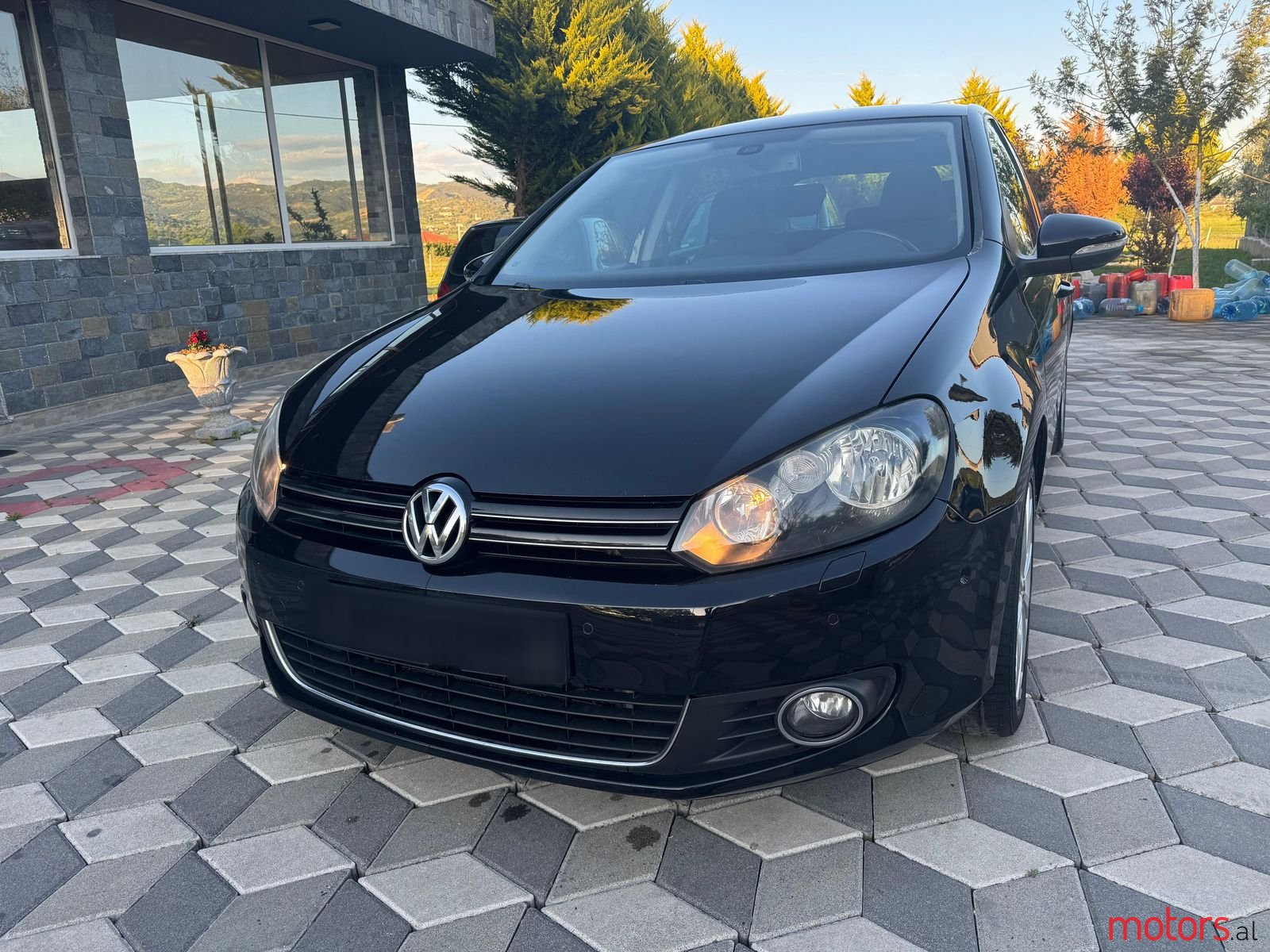 2009' Volkswagen Golf photo #3
