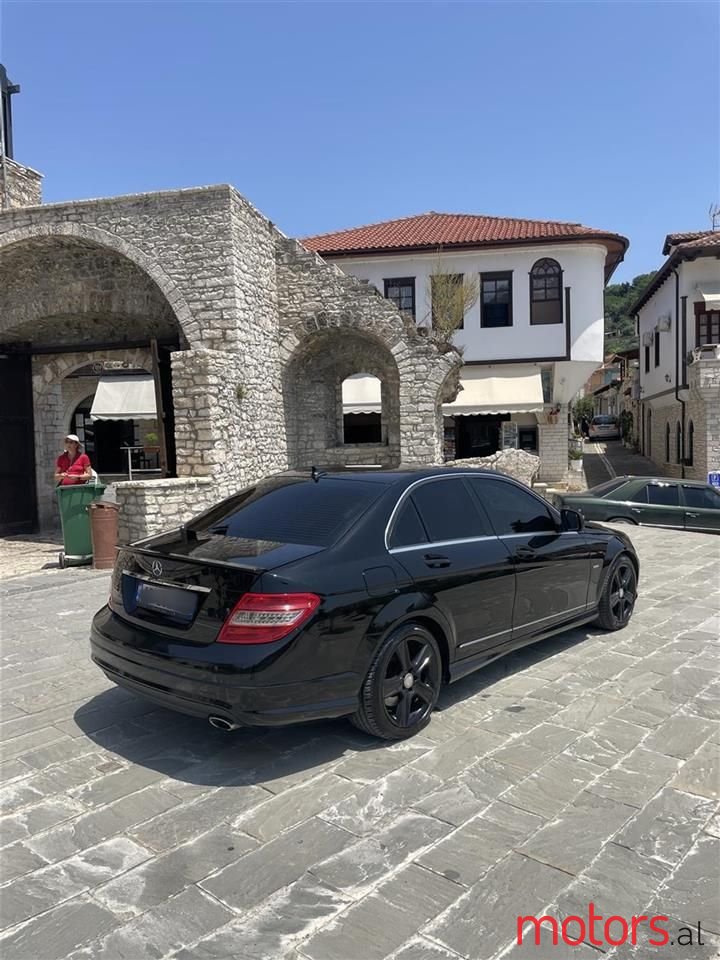 2010' Mercedes-Benz C 300 photo #5