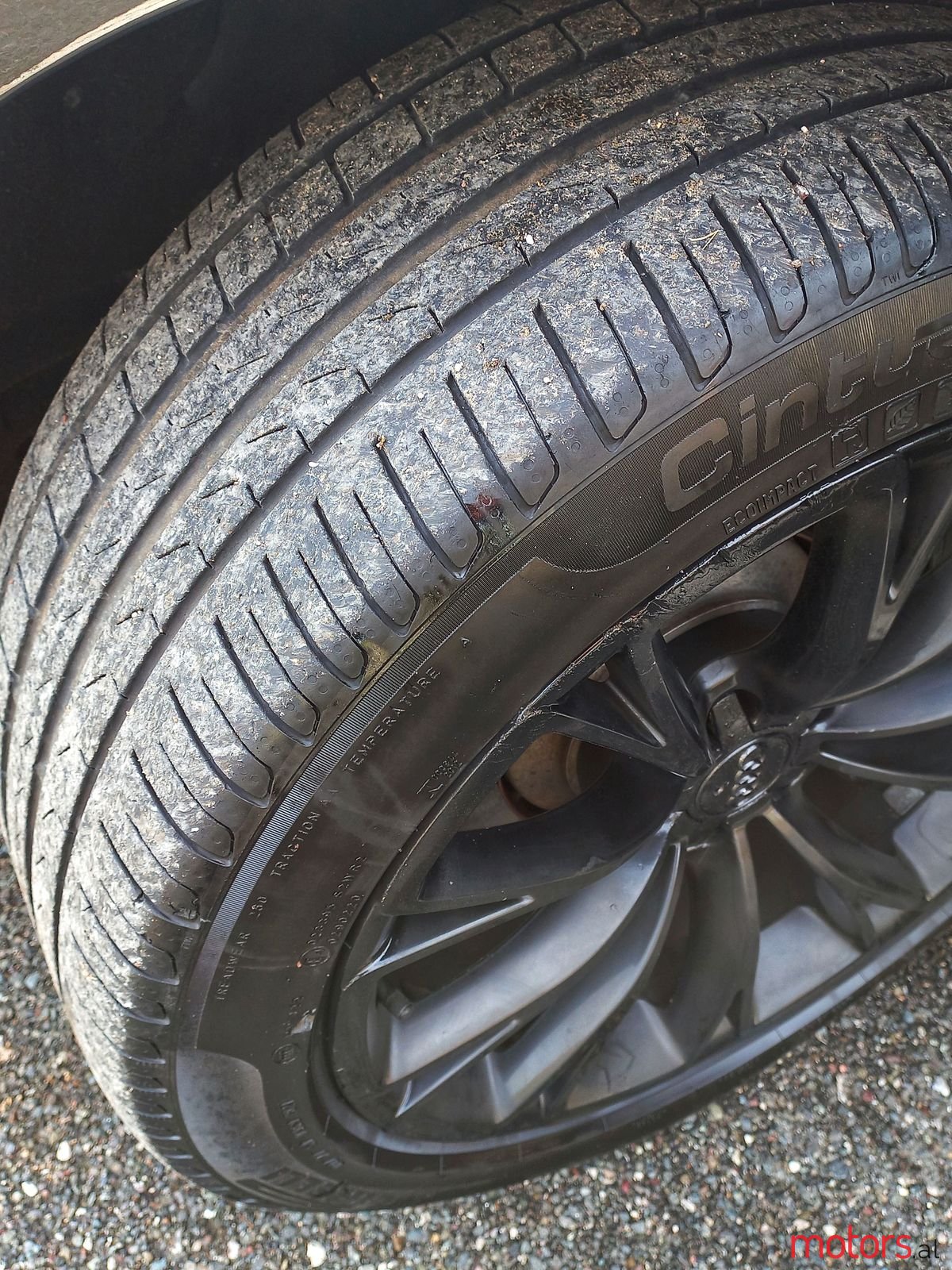 2011' Audi A8 photo #6