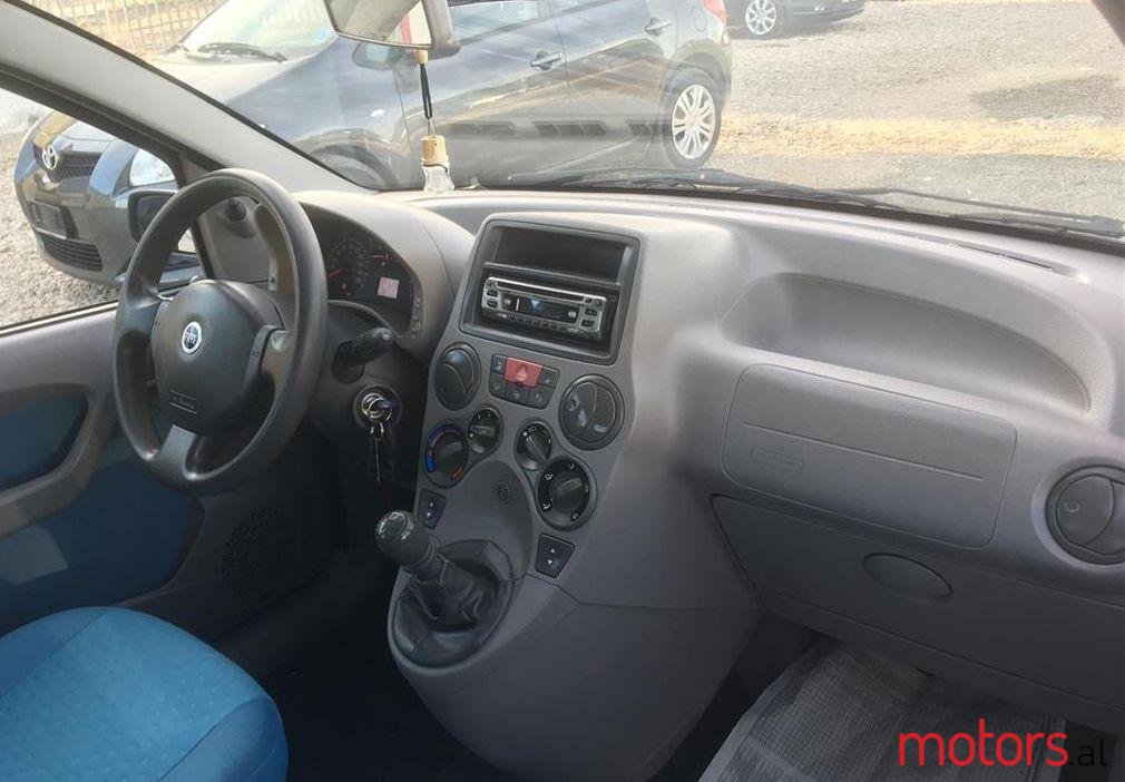 2005' Fiat Panda photo #2