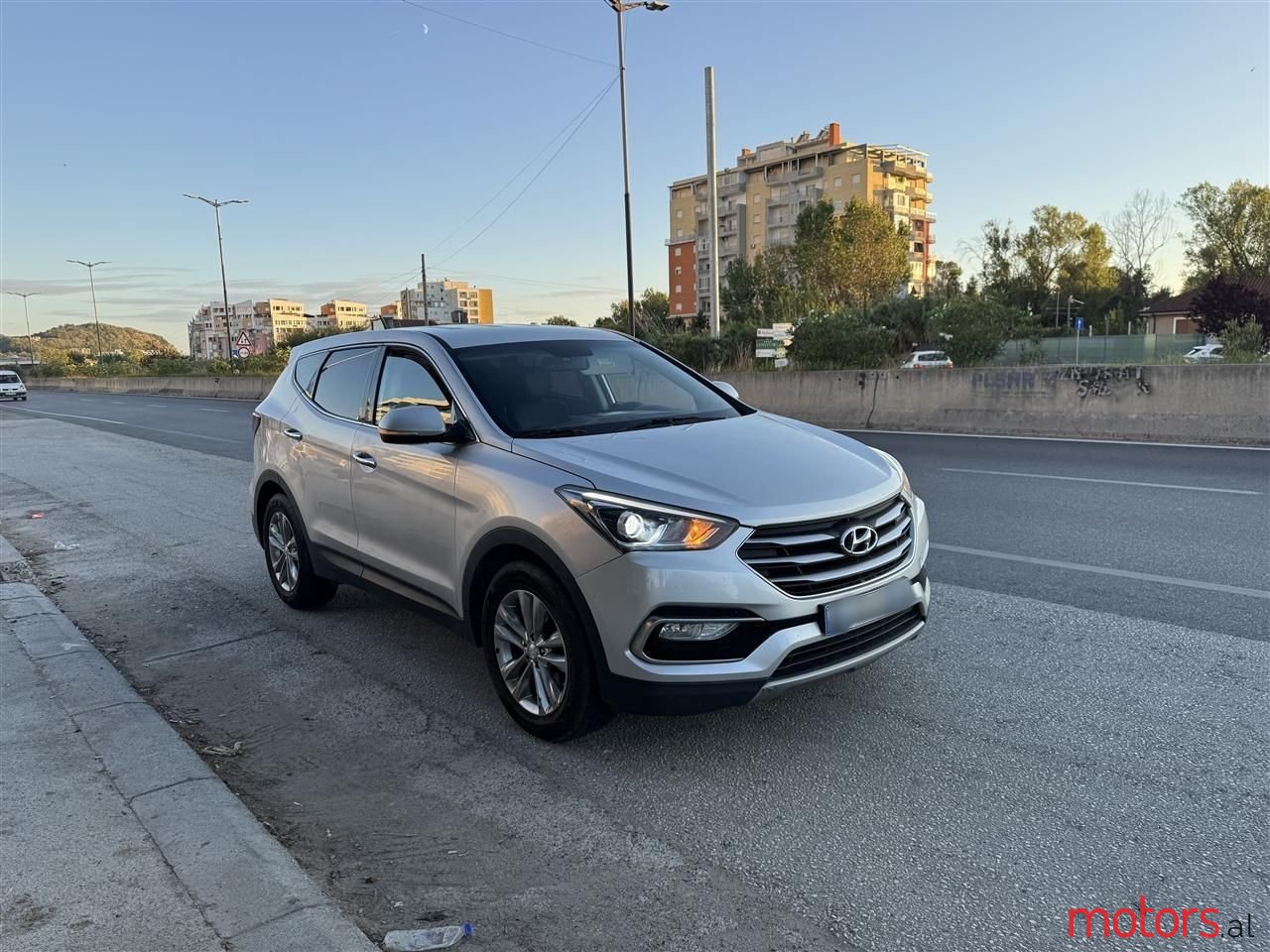 2016' Hyundai Santa Fe photo #6