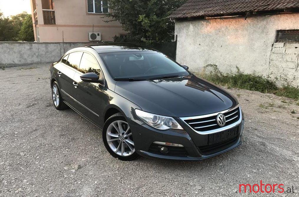 2011' Volkswagen CC photo #1