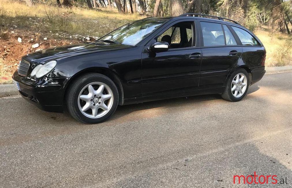 2001' Mercedes-Benz 220 photo #1