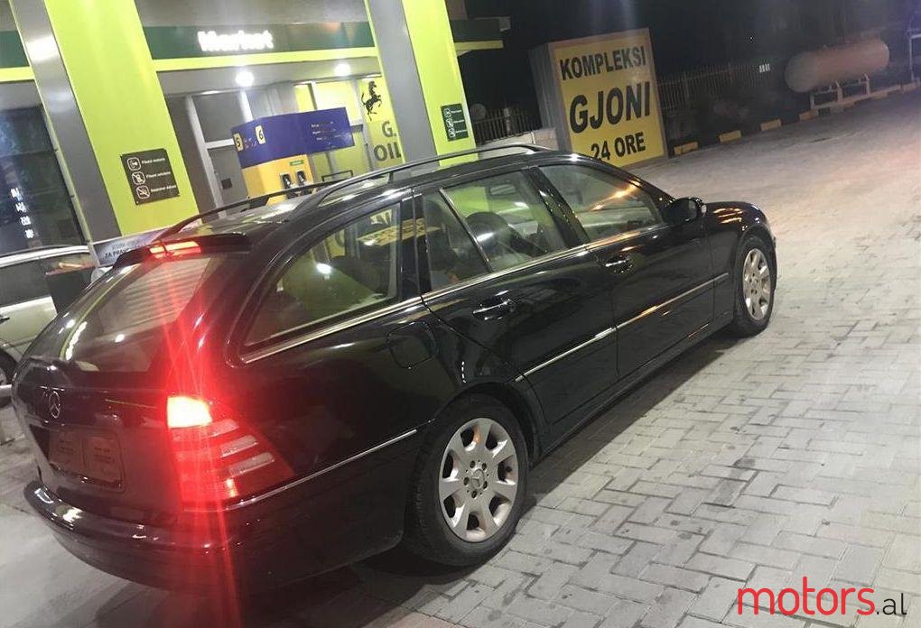 2005' Mercedes-Benz C 220 photo #2