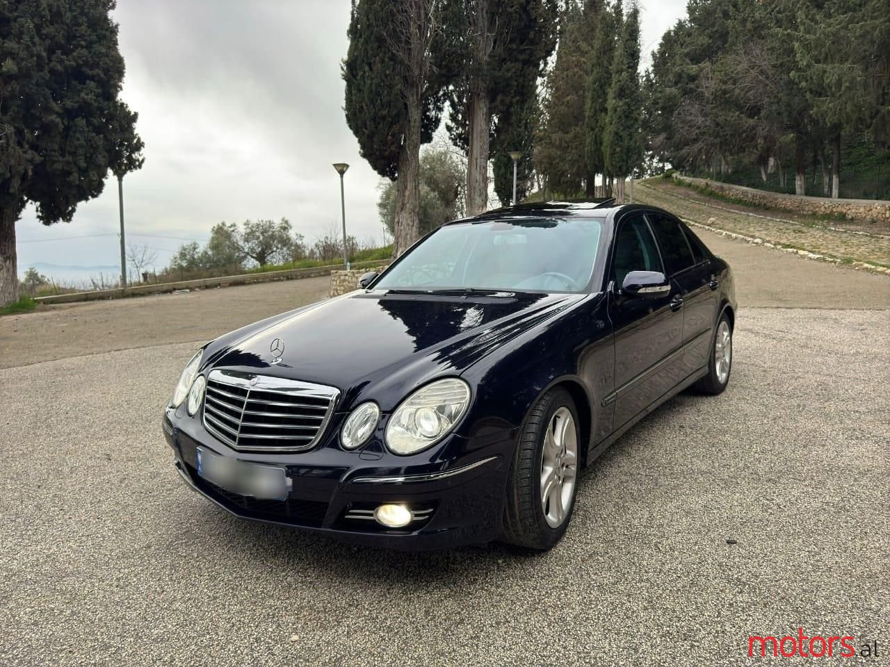 2008' Mercedes-Benz E 200 photo #1