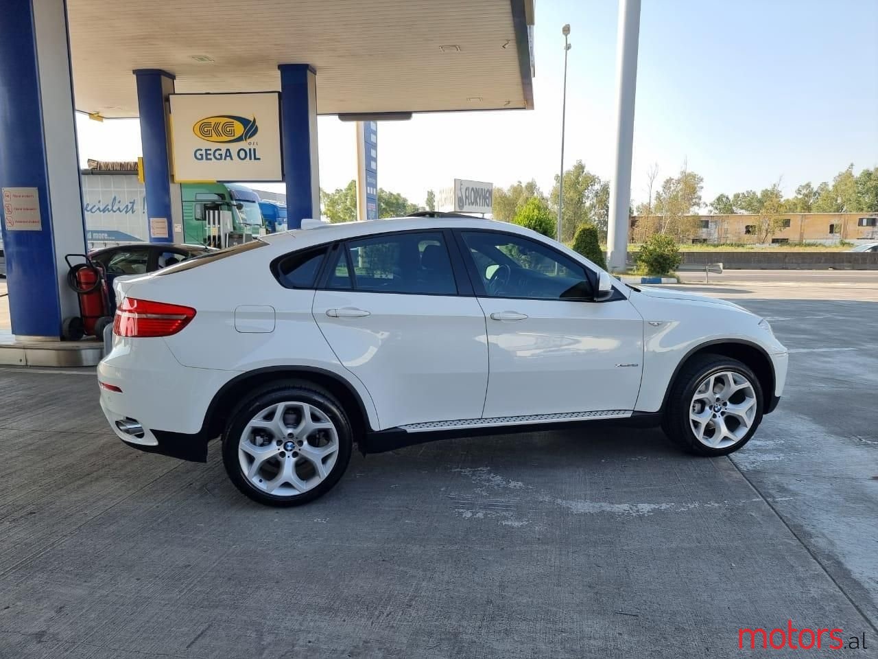 2011' BMW X6 photo #3