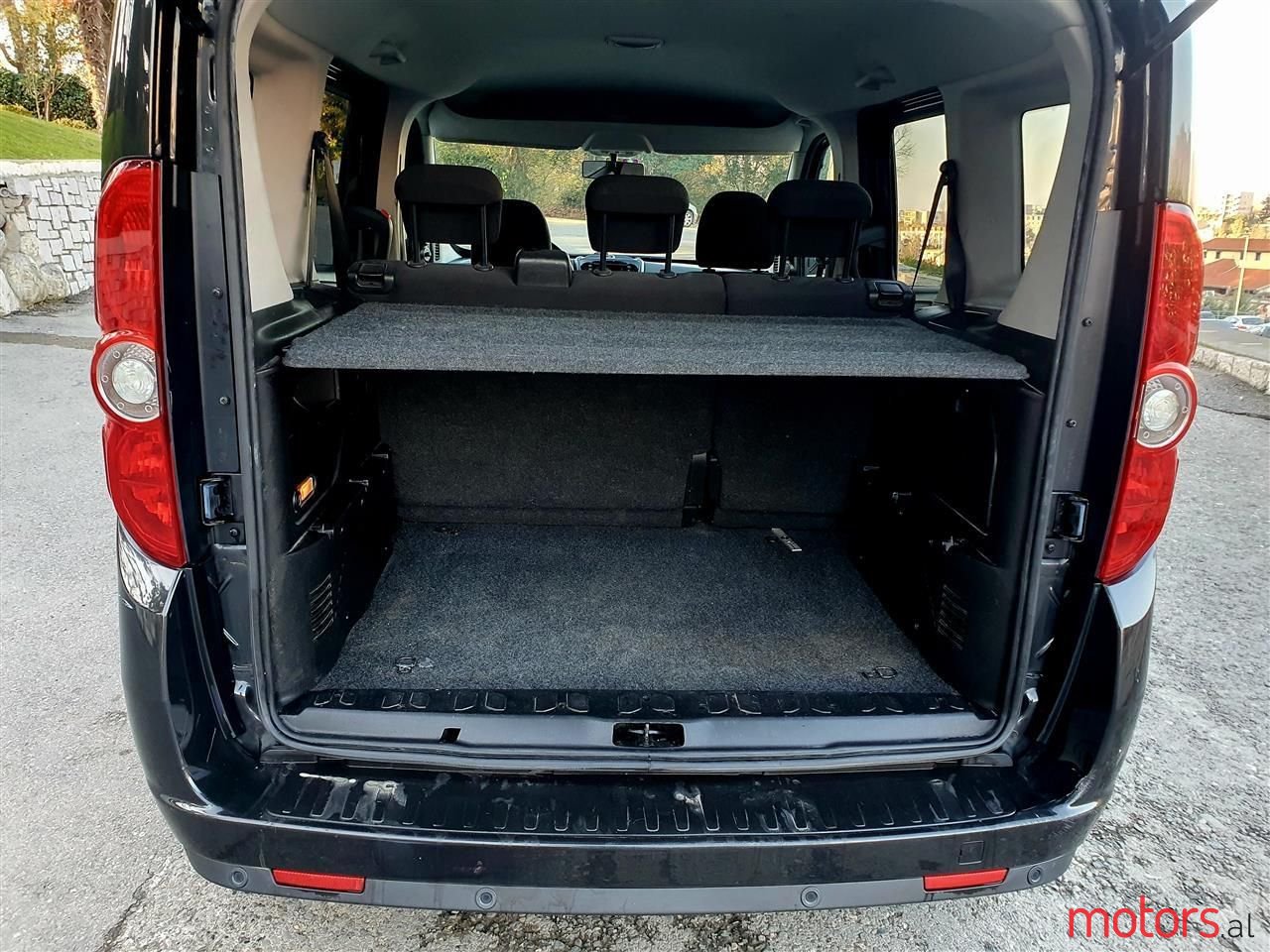 2012' Fiat Doblo photo #2