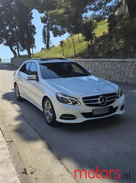 2014' Mercedes-Benz E 220 photo #2