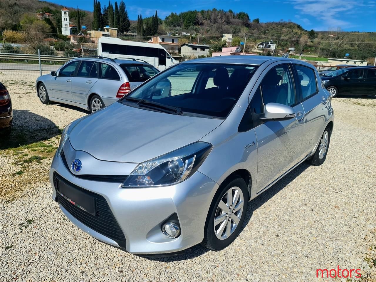 2013' Toyota Yaris photo #4