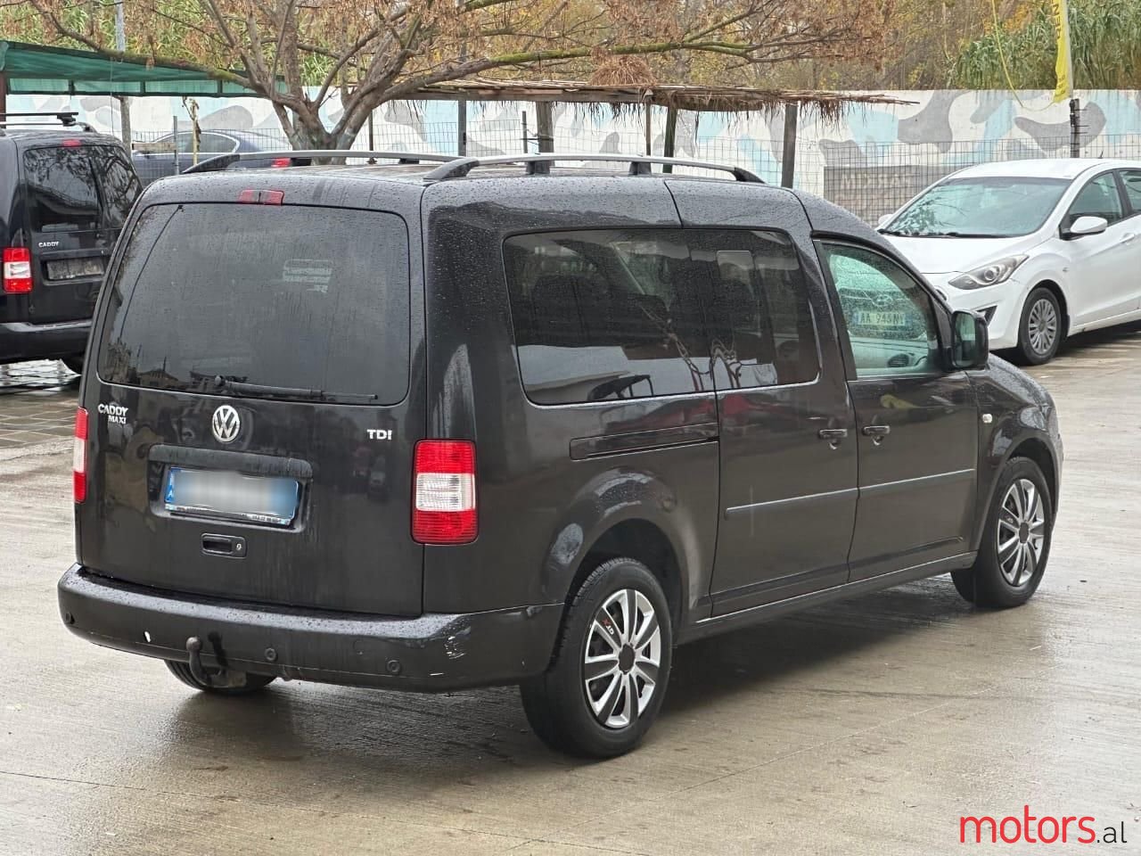 2010' Volkswagen Caddy photo #4