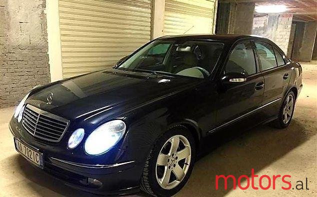 2005' Mercedes-Benz E 270 photo #2