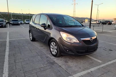 2011' Opel Meriva