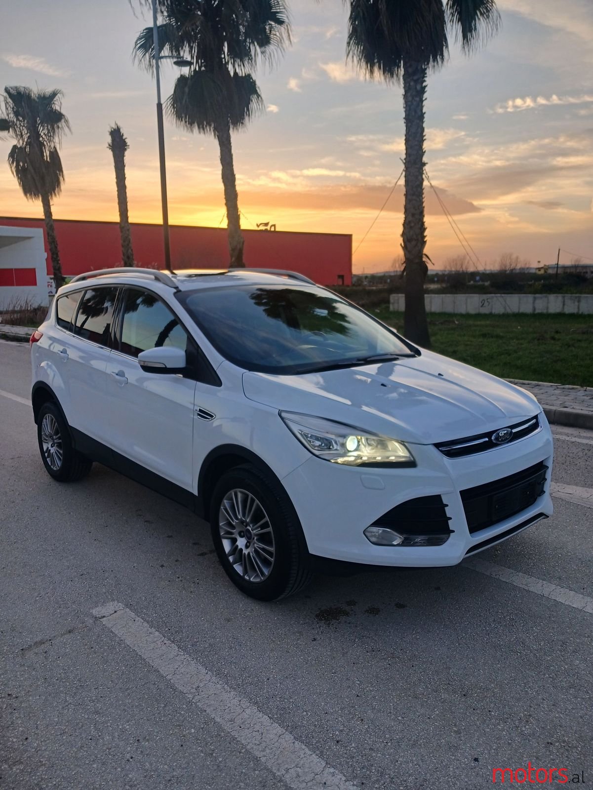 2014' Ford Kuga photo #3