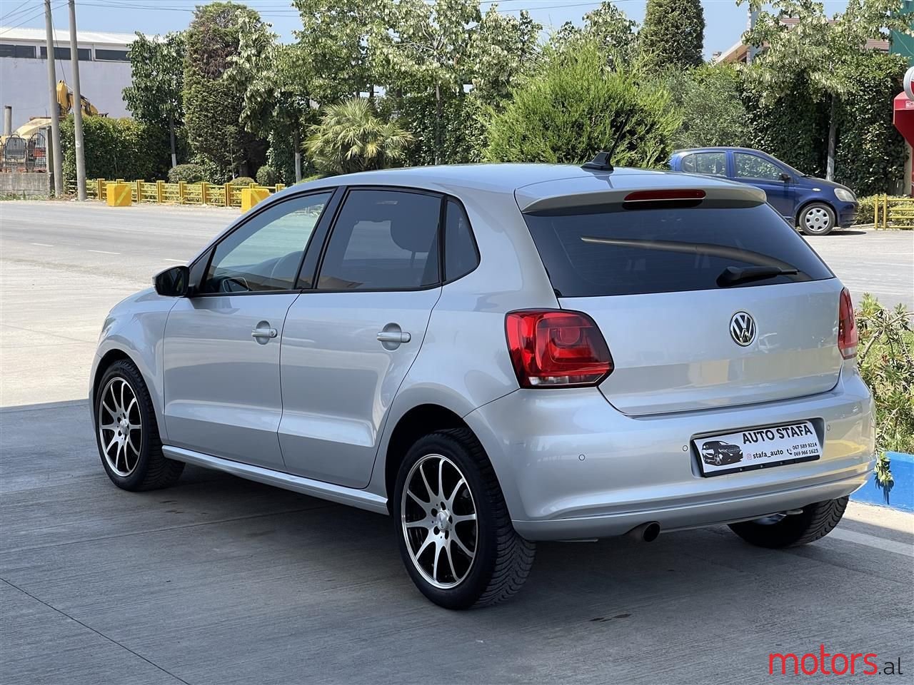 2010' Volkswagen Polo photo #2