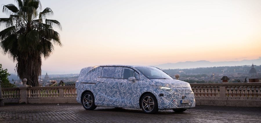 Mercedes-Benz VLE teaser