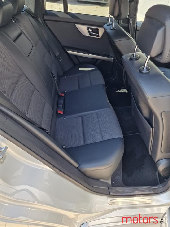 2009' Mercedes-Benz CLK 320 photo #3