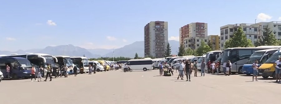 Reformë në transportin publik, hyn në lojë “Mobal”, privatët ngrenë pikëpyetje për të ardhmen e sektorit