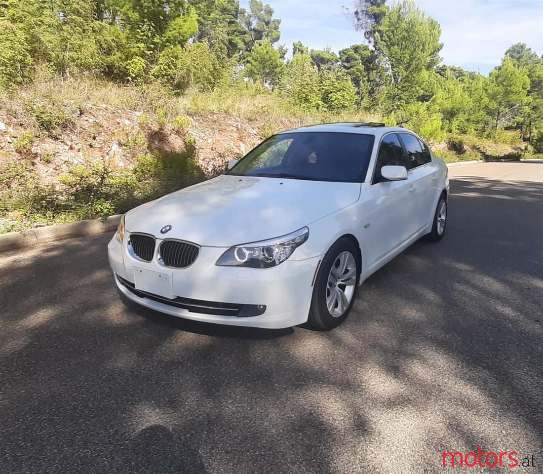 2009' BMW 528 photo #2