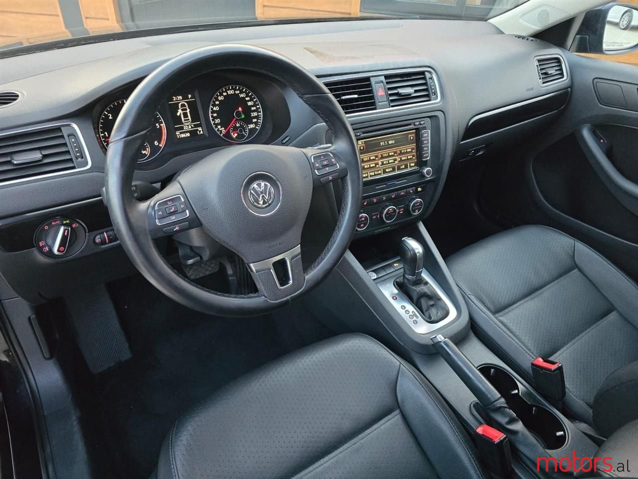 2013' Volkswagen Jetta photo #6