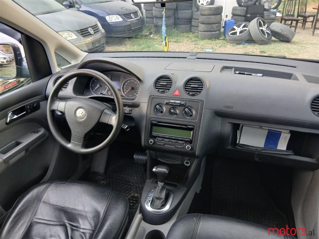 2010' Volkswagen Caddy photo #6