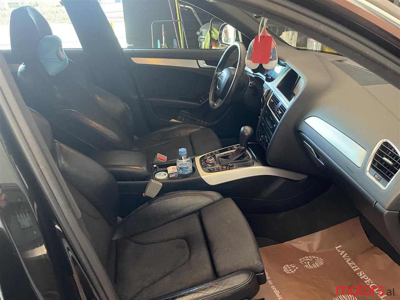 2009' Audi A4 photo #2