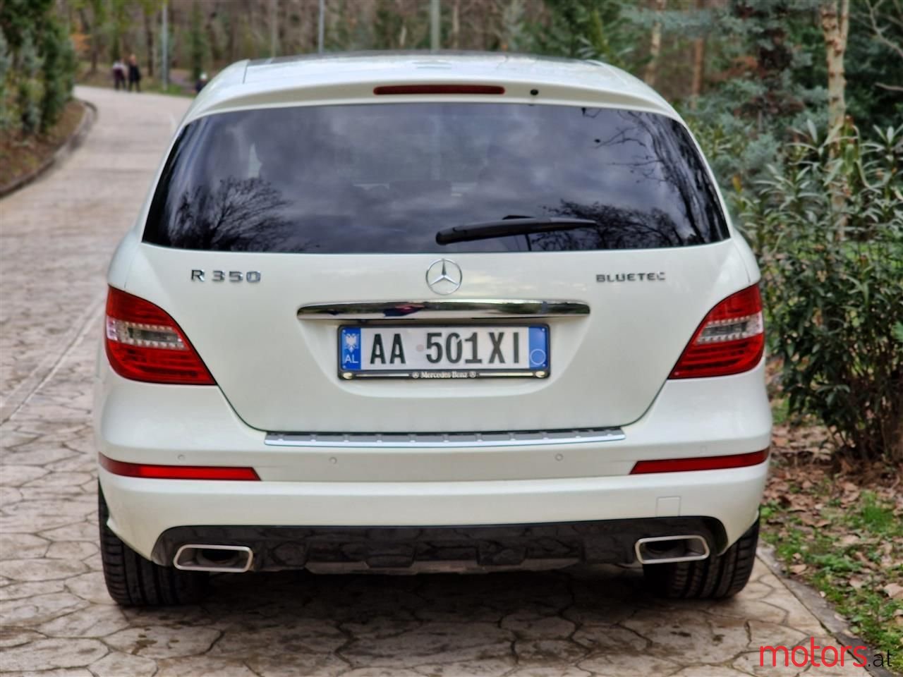 2012' Mercedes-Benz R 350 photo #5