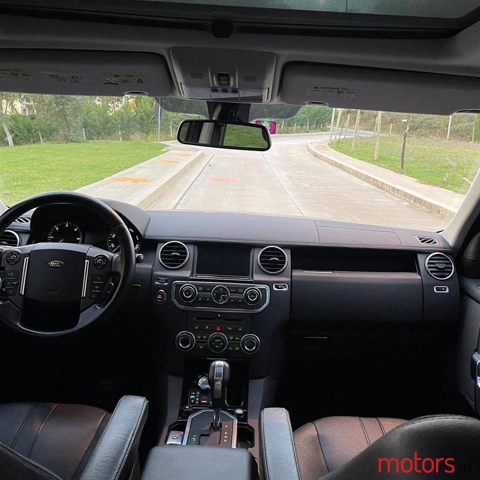 2011' Land Rover Discovery photo #4