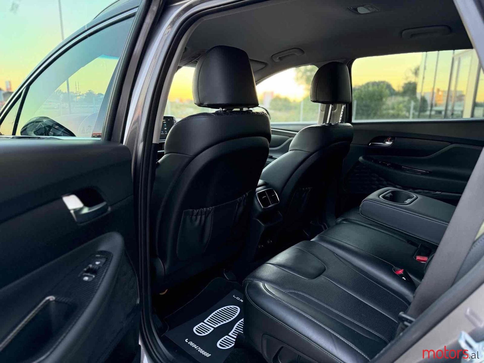 2018' Hyundai Santa Fe photo #6