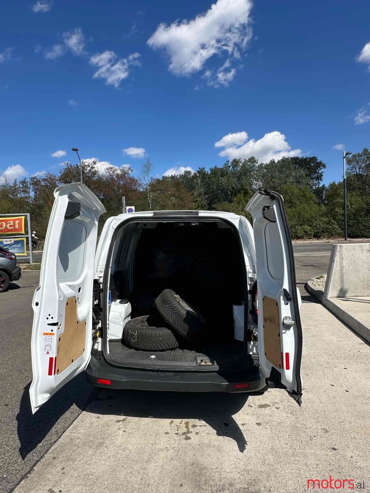 2020' Ford Transit photo #6