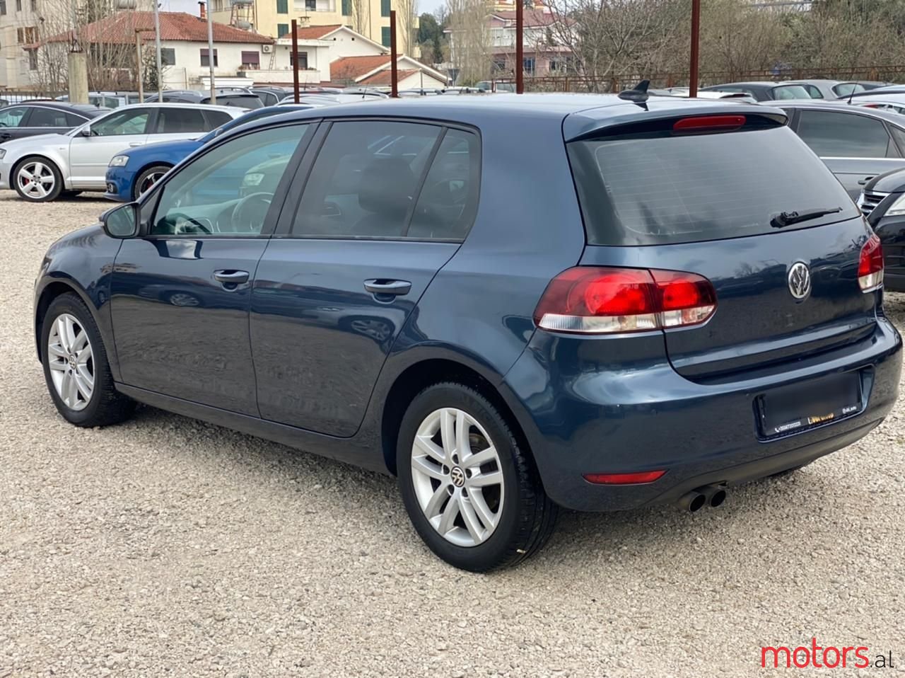 2009' Volkswagen Golf photo #4