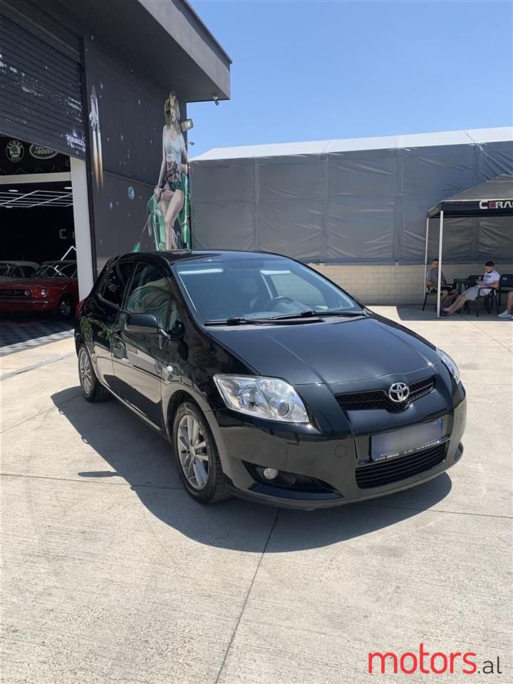 2009' Toyota Auris photo #4